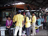 Mvc-435s.jpg (25037 bytes)